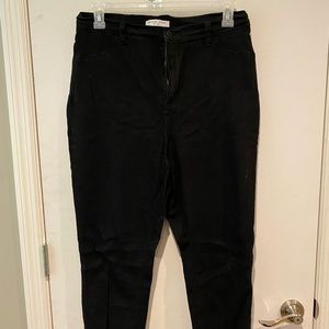 Plus Size Chic Soul What a Catch Skinny Jeans in Black